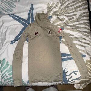 Lululemon Team Canada Top